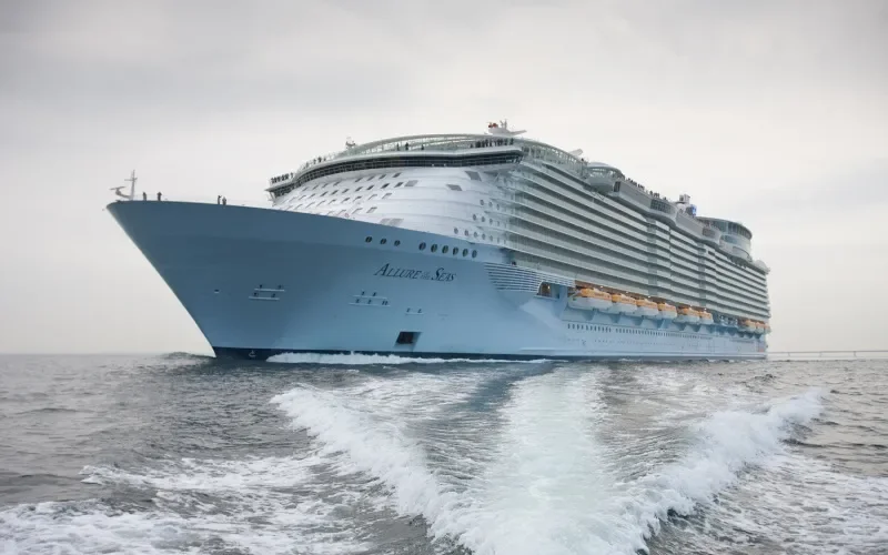 Лайнер Allure of the Seas