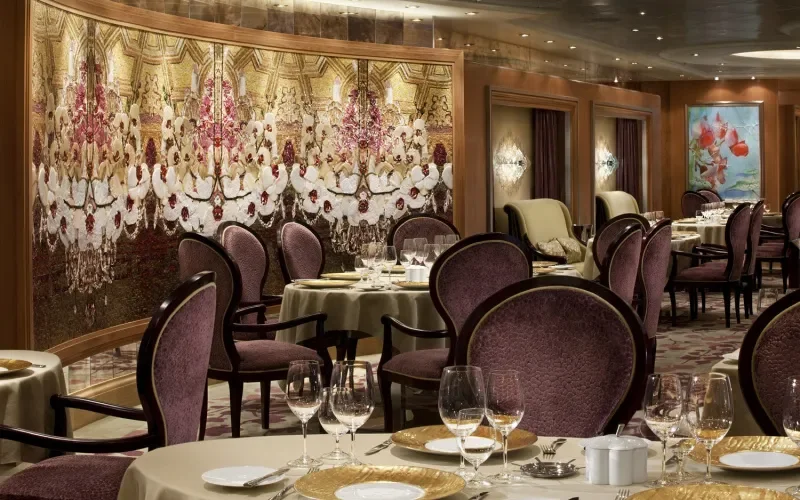 Ресторан Central Park  Лайнера Allure of the Seas