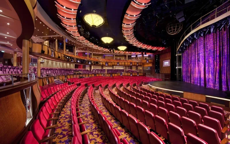 Театр Amber Лайнера Allure of the Seas