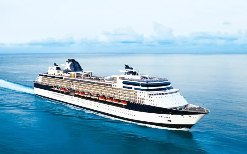 Лайнер Celebrity Infinity