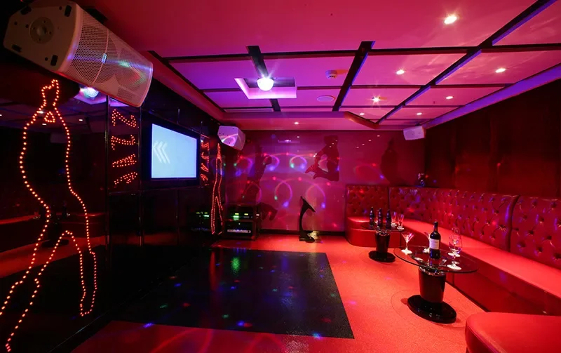 Зона для отдыха Теплохода Century Paragon