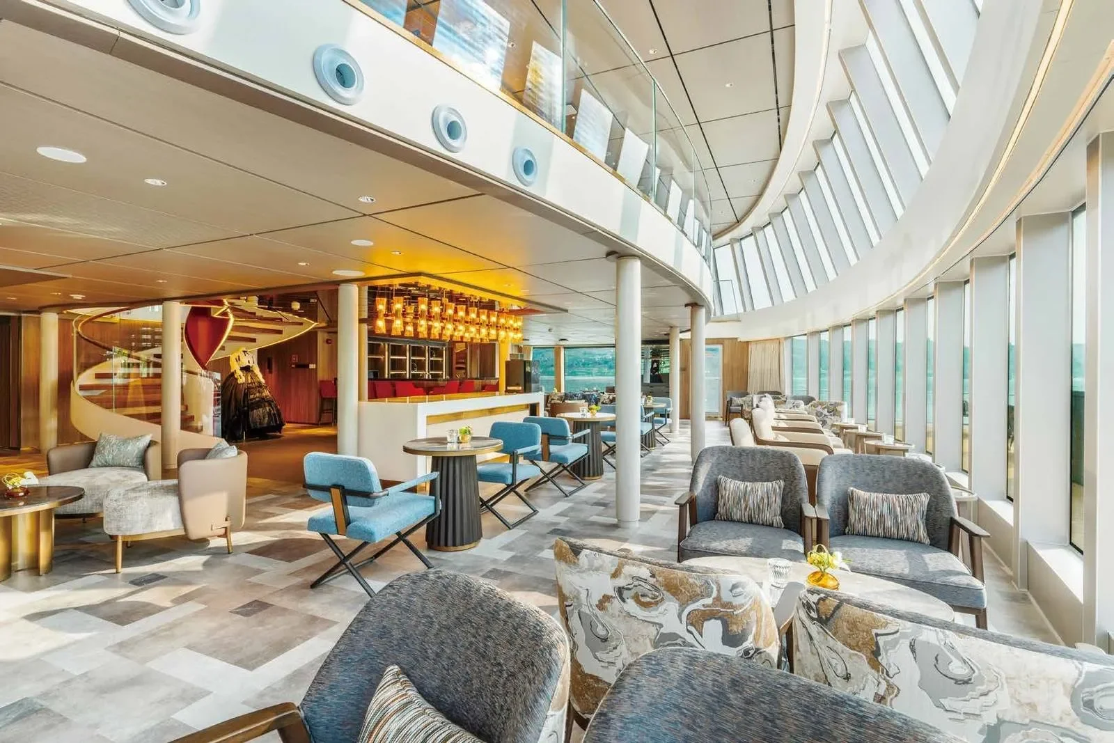 Круизный клуб River Cafe Теплохода Century Victory