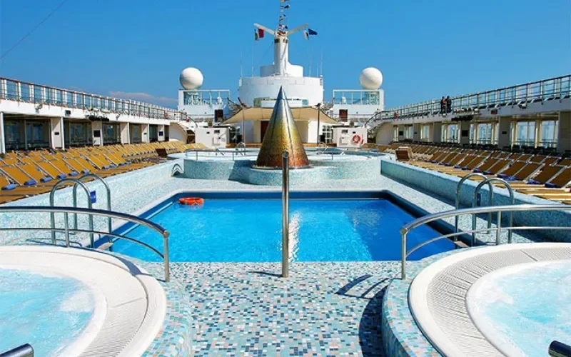 Лайнера Costa Victoria