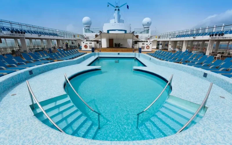 Лайнера Costa Victoria