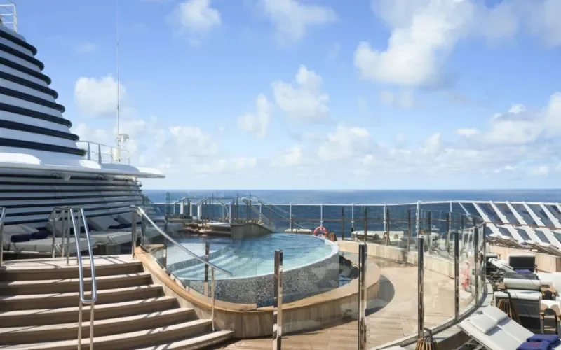 Atoll Pool & Bar Лайнера Explora I