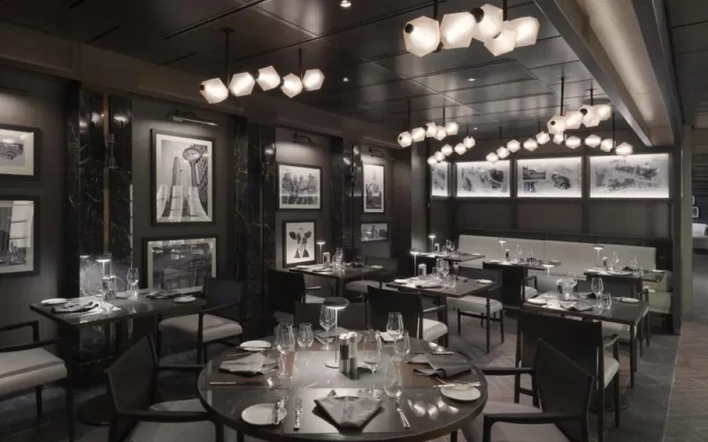 Ресторан Marble & Co Grill Лайнера Explora II