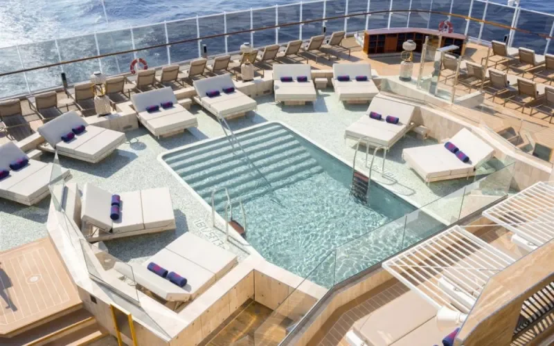 Atoll Pool & Bar Лайнера Explora II