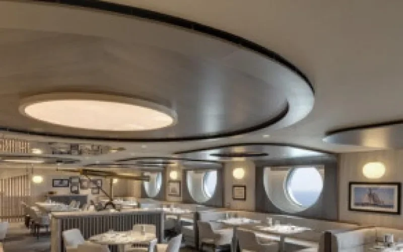 Ресторан Med Yacht Club Лайнера Explora IV