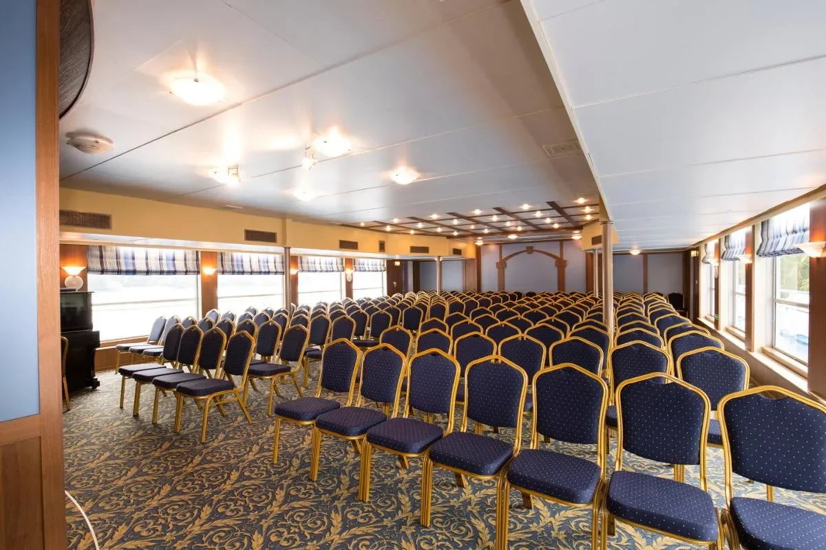 Конференц-зал Теплохода Георгий Чичерин