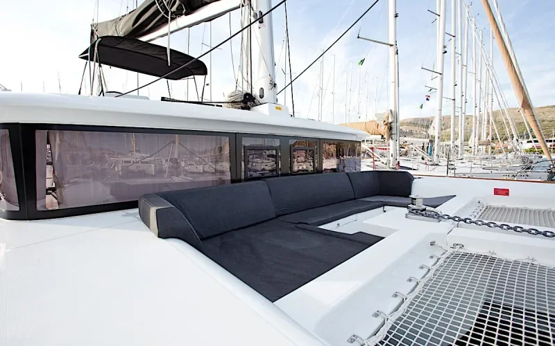 Зона для отдыха  Лайнера LAGOON 450