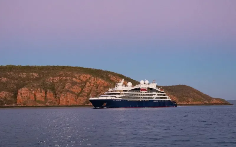 Лайнер Le Laperouse