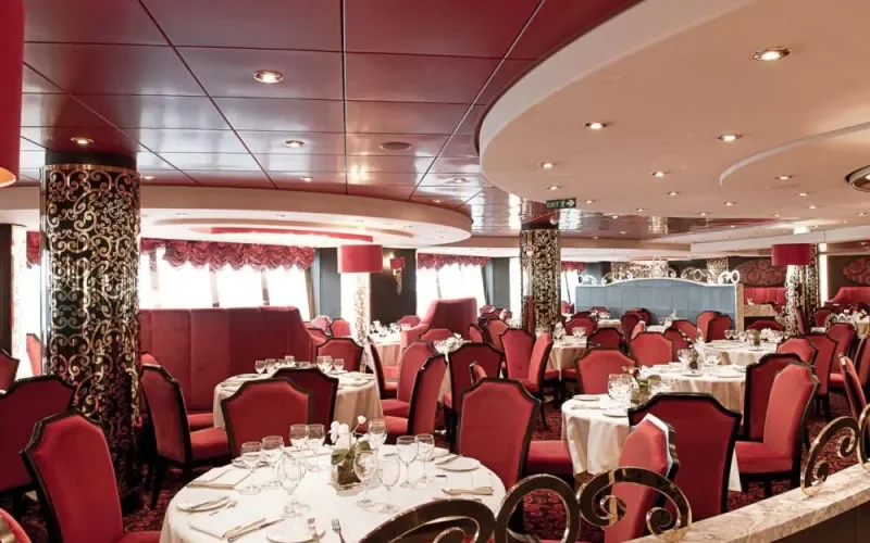 Основной ресторан Villa Rossa Лайнера MSC Divina