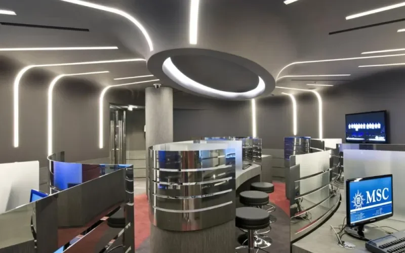 Интернет-кафе Лайнера MSC Divina