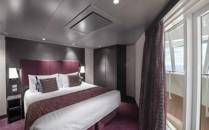Гранд сьют с террасой и джакузи Aurea Лайнера MSC Euribia