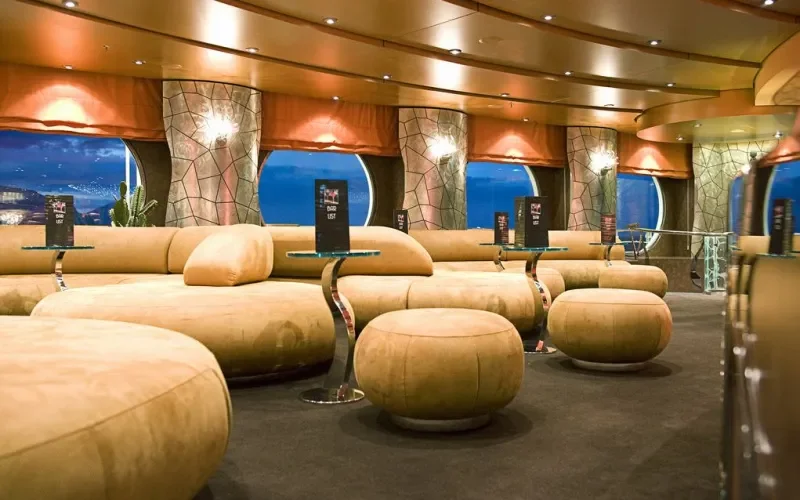 Лаундж L'Insolito Лайнера MSC Fantasia