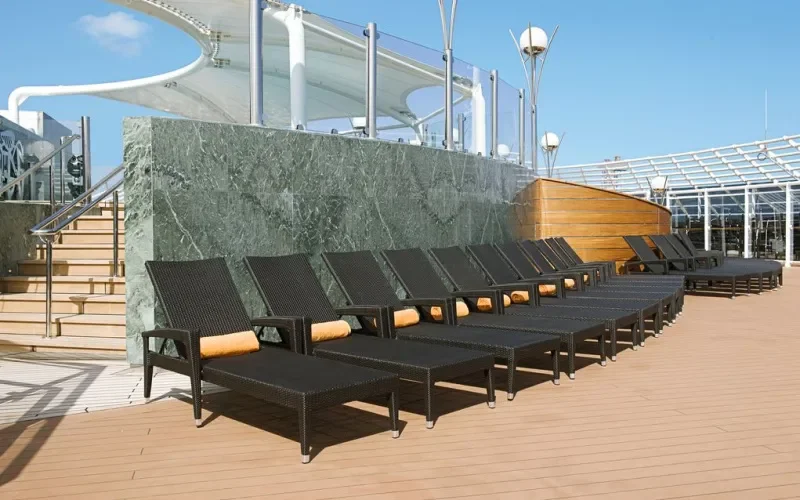 Солнечная палуба Лайнера MSC Fantasia