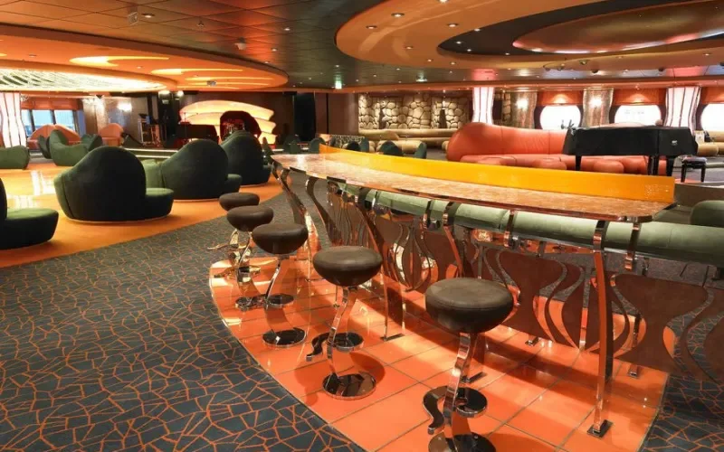 Лаундж L'Insolito Лайнера MSC Fantasia