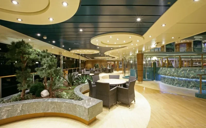 Бар Tropici Лайнера MSC Fantasia