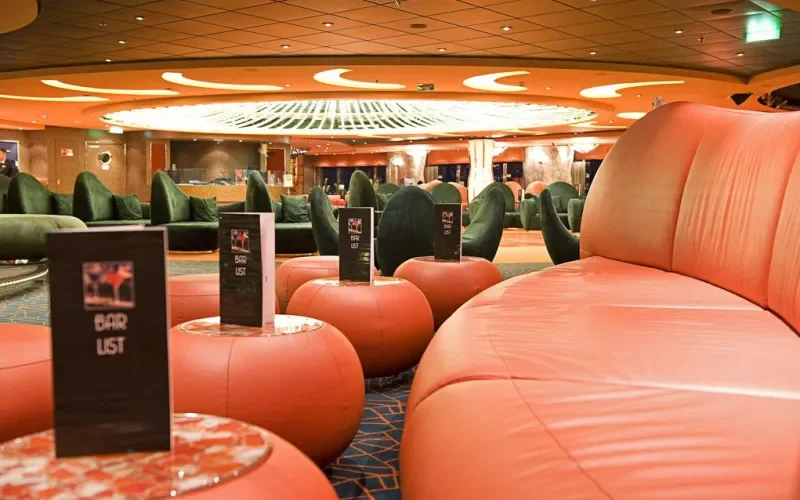 Лаундж L'Insolito Лайнера MSC Fantasia