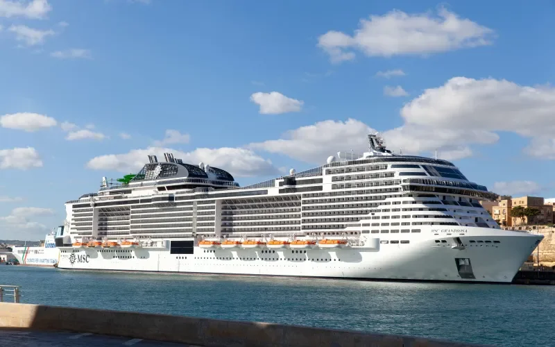 Лайнер MSC Grandiosa