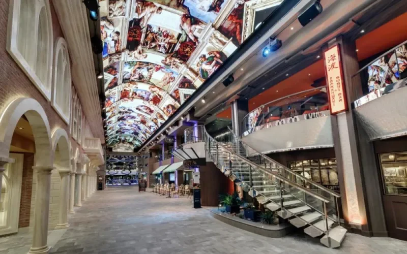 Променад Лайнера MSC Grandiosa