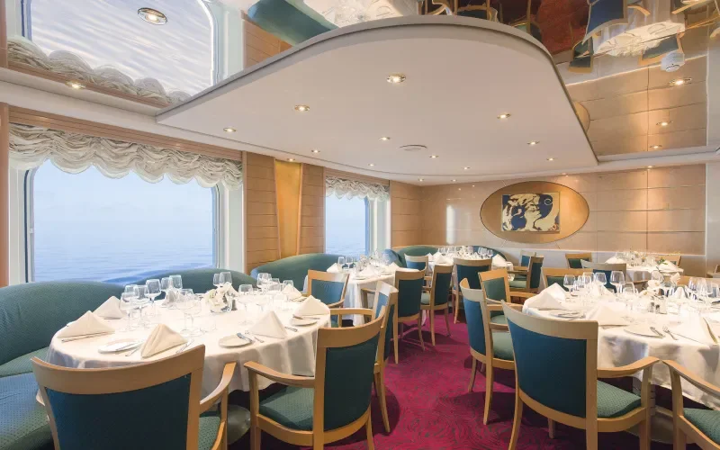 Основной ресторан L'Ippocampo Лайнера MSC Lirica