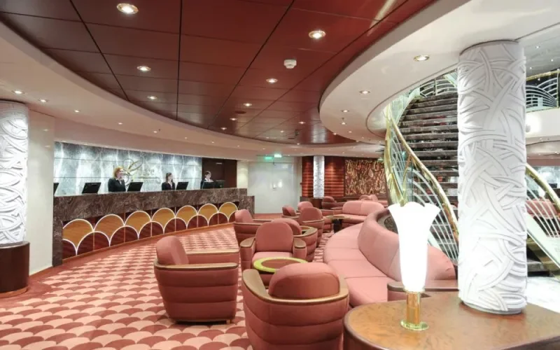 Ресепшн Лайнера MSC Magnifica