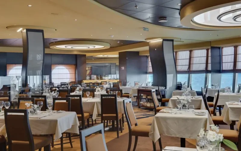 Основной ресторан Panorama Лайнера MSC Meraviglia