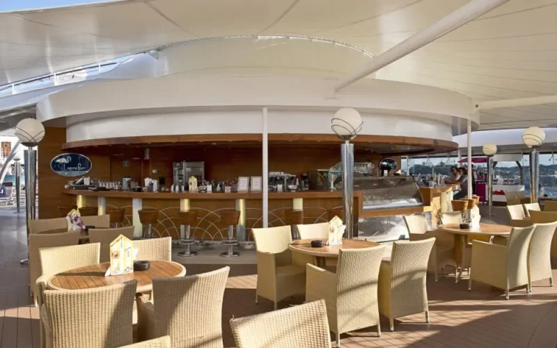 Бар Laguna Лайнера MSC Musica