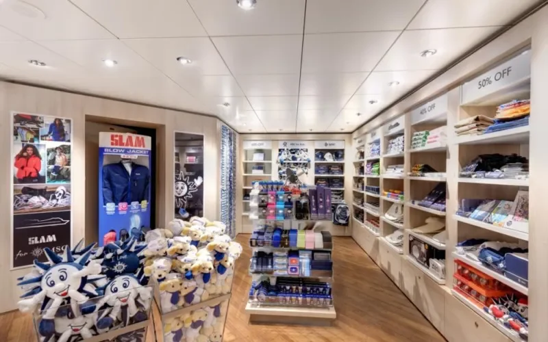 Магазин Logo Shop Лайнера MSC Opera