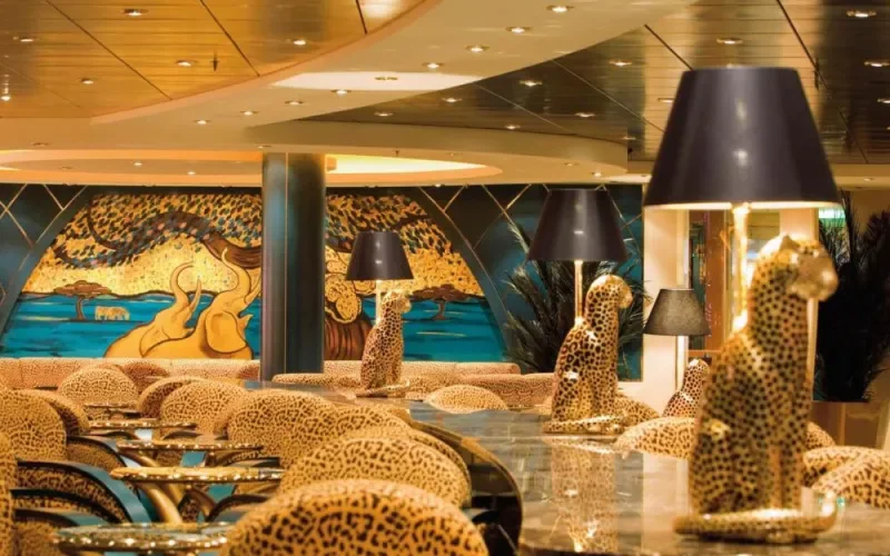 Бар The Savannah Лайнера MSC Orchestra