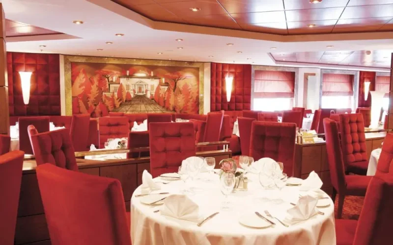 Основной ресторан Il Palladio Лайнера MSC Poesia