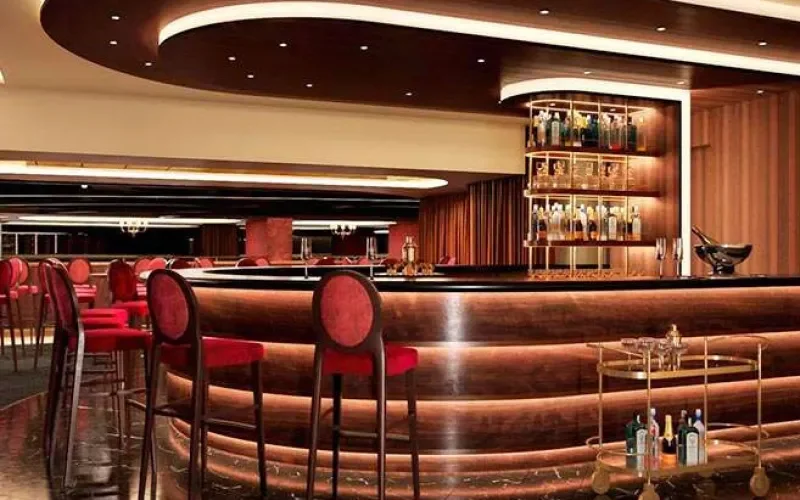 Бар Le Cabaret Rouge Лайнера MSC Seascape