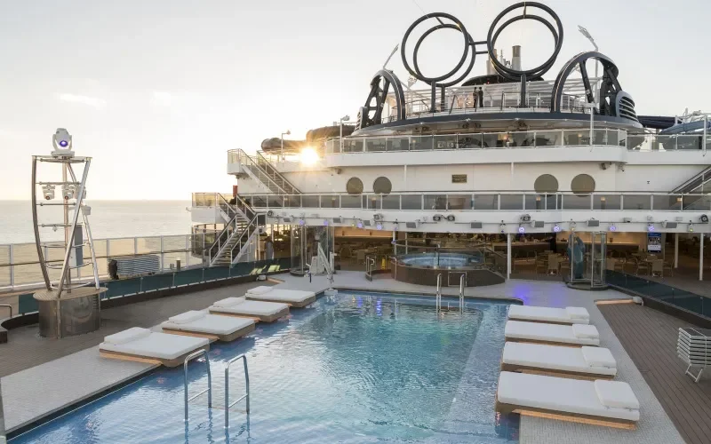Бар Champagne Bar Лайнера MSC Seaside
