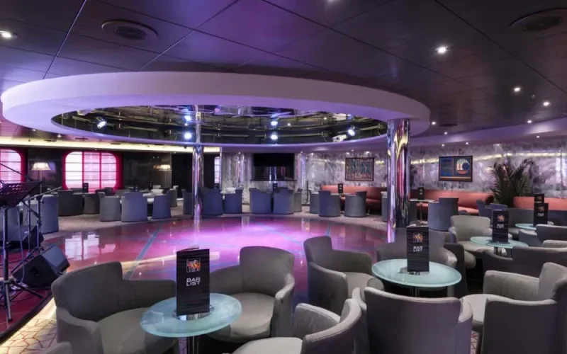 Лаундж Sinfonia Лайнера MSC Sinfonia