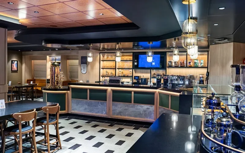 Кафе Coffee Emporium Лайнера MSC World Asia