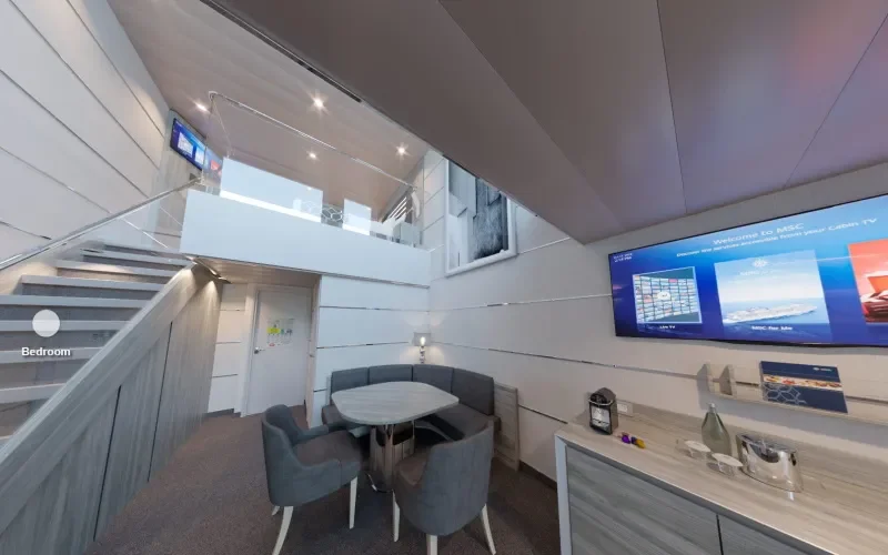 Двухуровневый сьют  Лайнера MSC World Europa