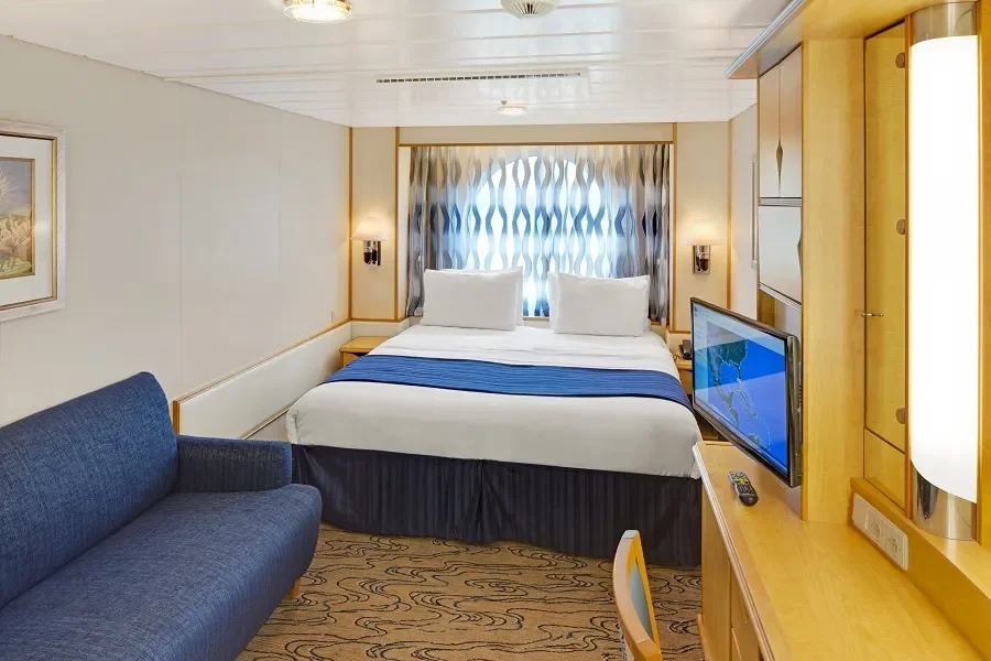 Каюта с окном Теплохода Navigator of the Seas (Русскоязычные круизы)