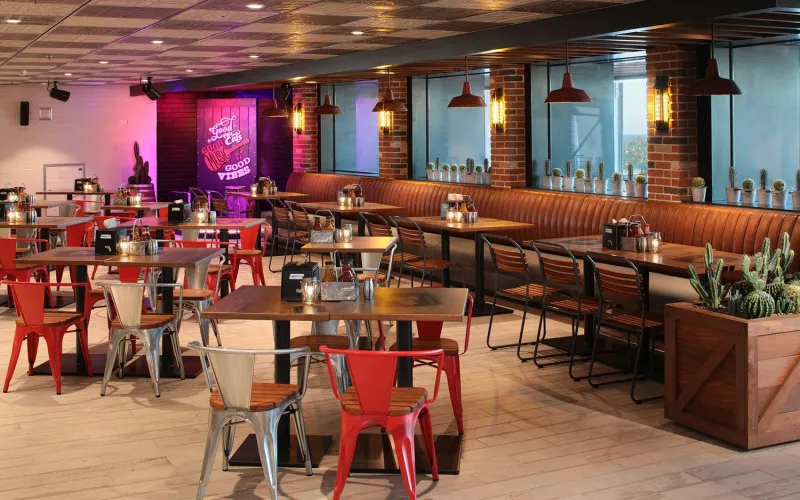 Ресторан-барбекю Portside BBQ Лайнера Oasis of the Seas