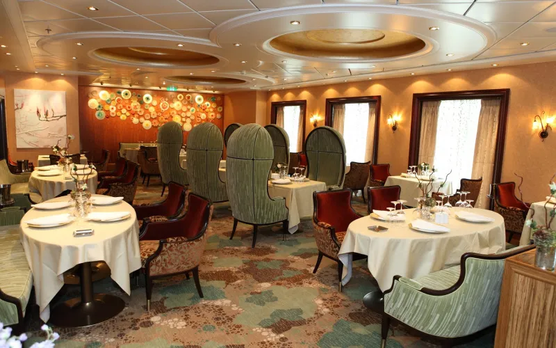 Ресторан  Лайнера Oasis of the Seas