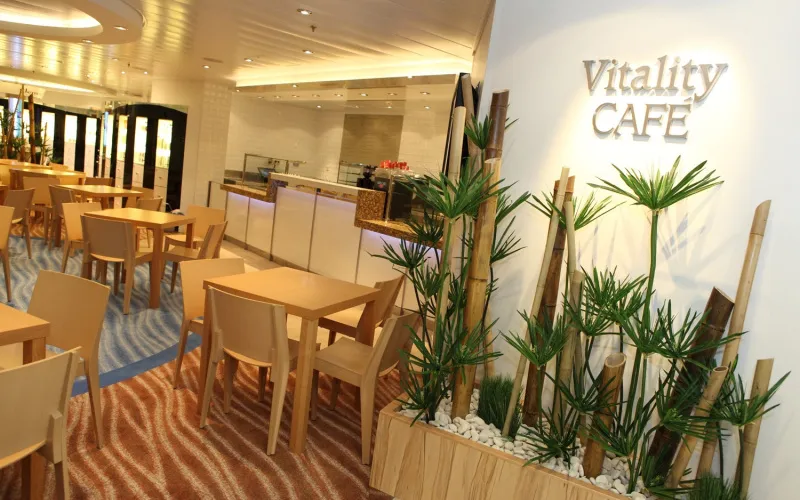 Кафе в спа-зоне Лайнера Oasis of the Seas