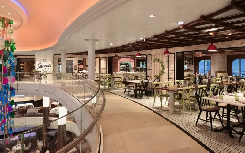 Итальянский ресторан  Лайнера Odyssey of the Seas