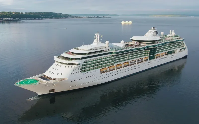 Лайнер Serenade of the Seas