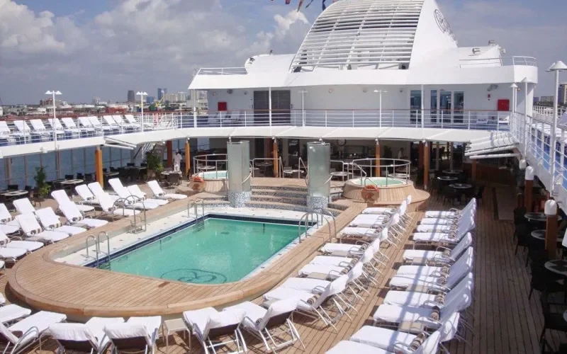 Лайнер Seven Seas Navigator