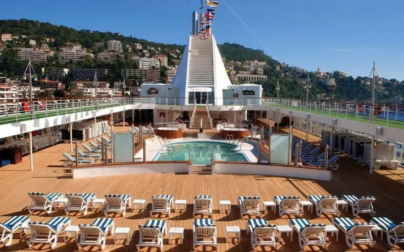 Лайнер Seven Seas Voyager