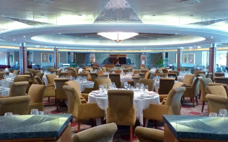 Лайнера Seven Seas Voyager