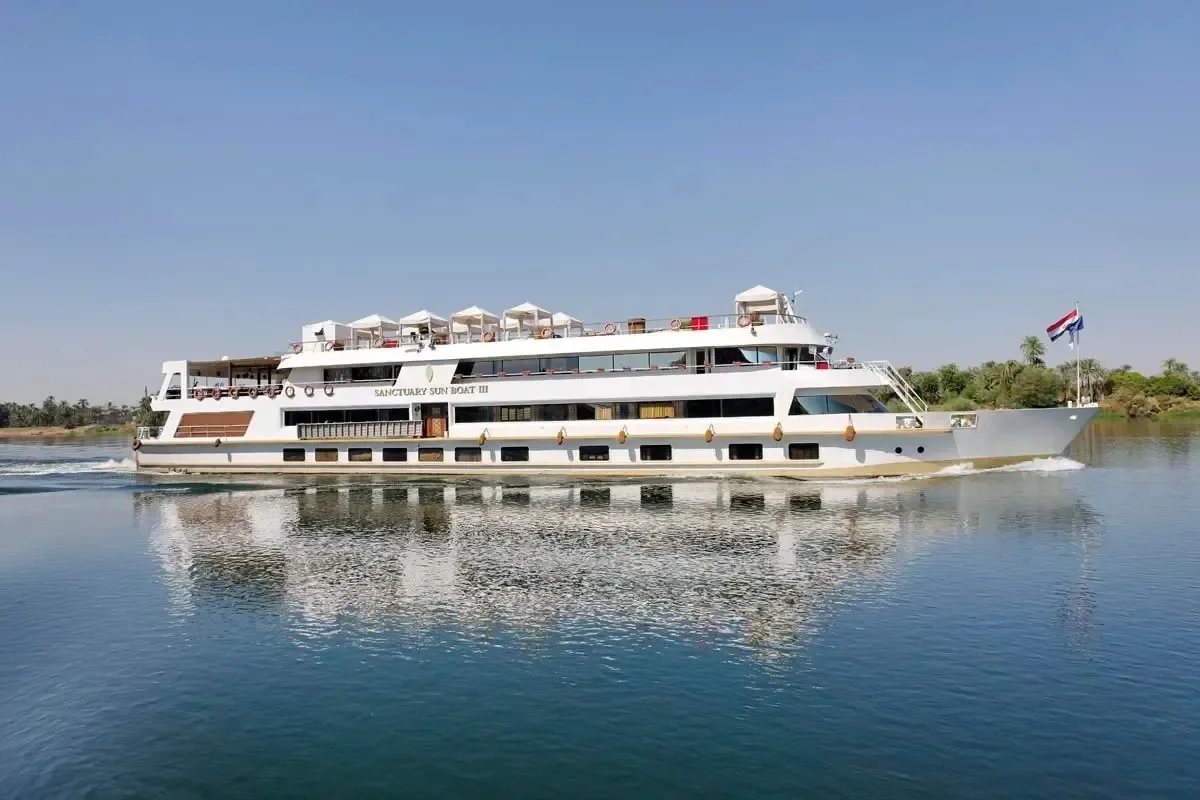 Sunctuary Sun Boat III