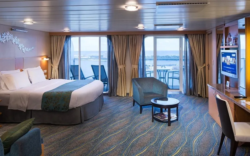 Каюта сьют  Лайнера Symphony of the Seas