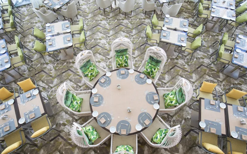 Кафе Solarium Bistro Лайнера Symphony of the Seas