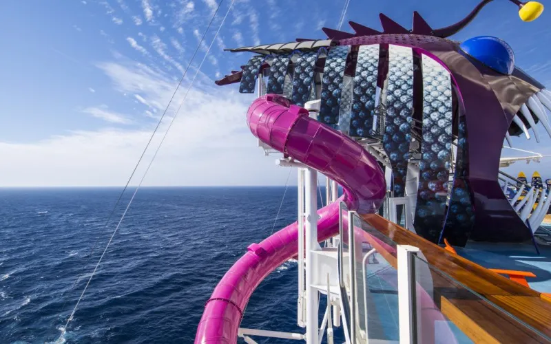 Сухая горка  Лайнера Symphony of the Seas